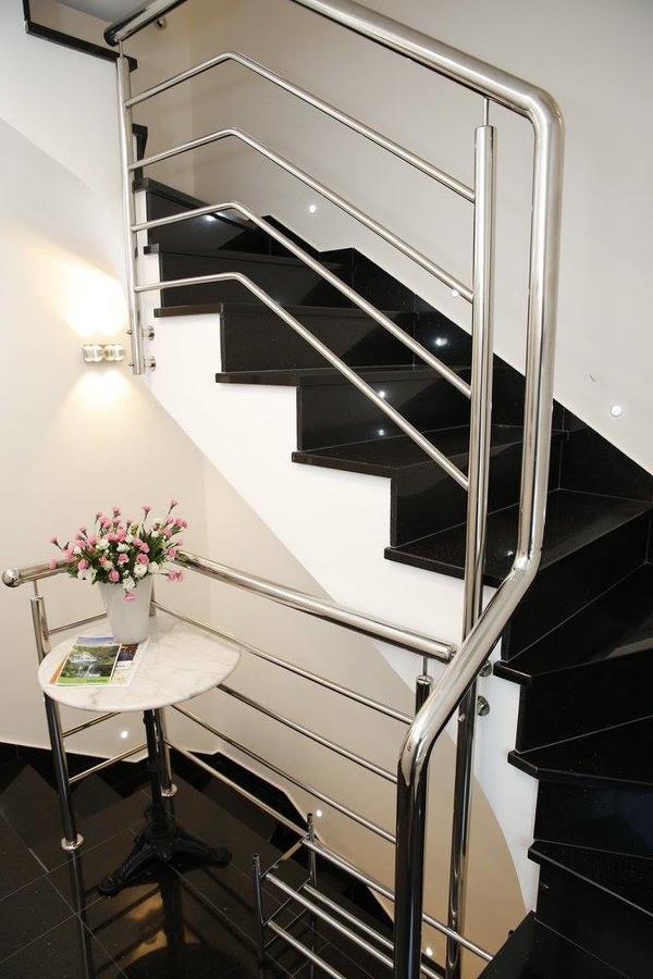 Apartments Simic โวดีเซ ภายนอก รูปภาพ