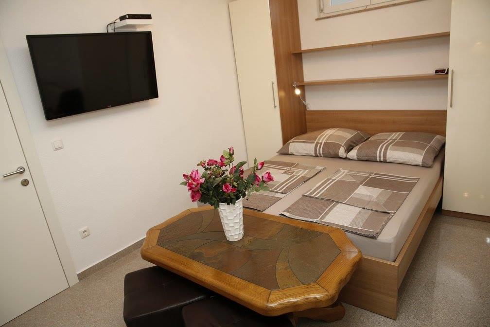Apartments Simic โวดีเซ ภายนอก รูปภาพ